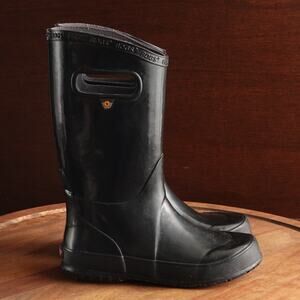 Bogs Rain Boots Youth Size 2 Black Waterproof Pull On Chore Outdoor Utility Flat
